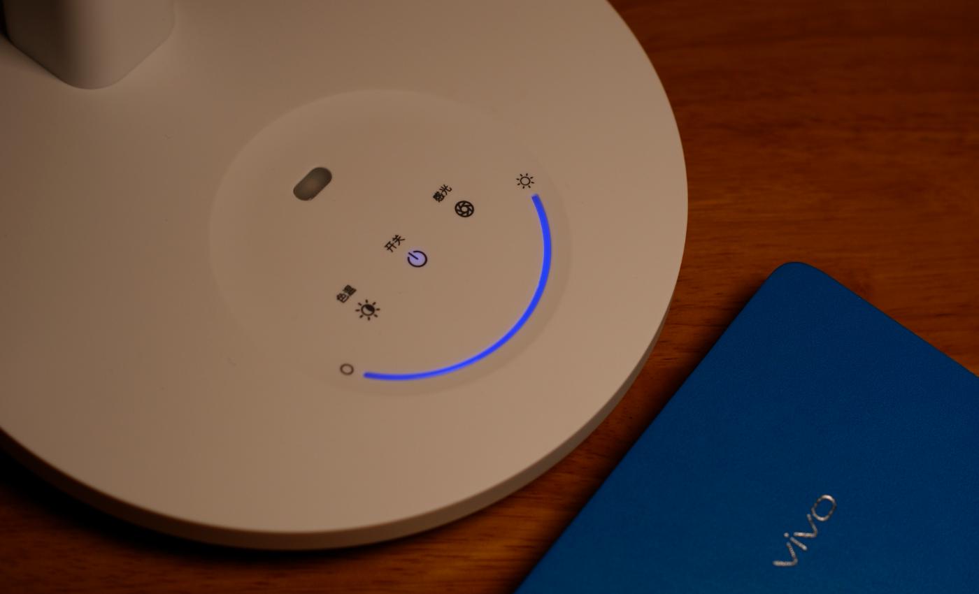 孩视宝智能护眼台灯,好视力和孩视宝台灯测评