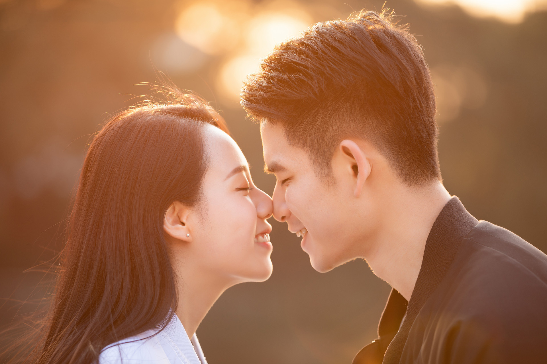 为什么情侣在一起久了就不想接吻,为什么情侣一定要接吻