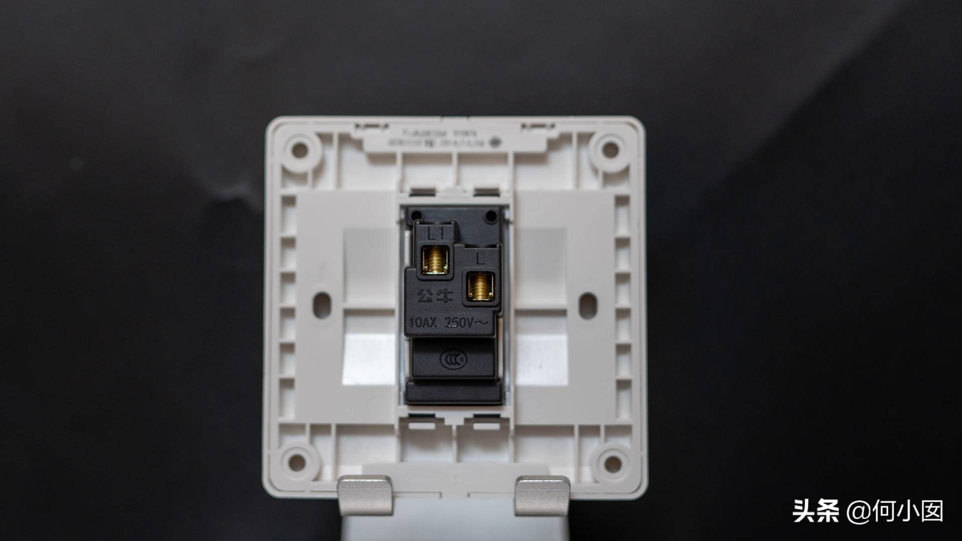 西门子施耐德开关,西门子开关系列价格排名