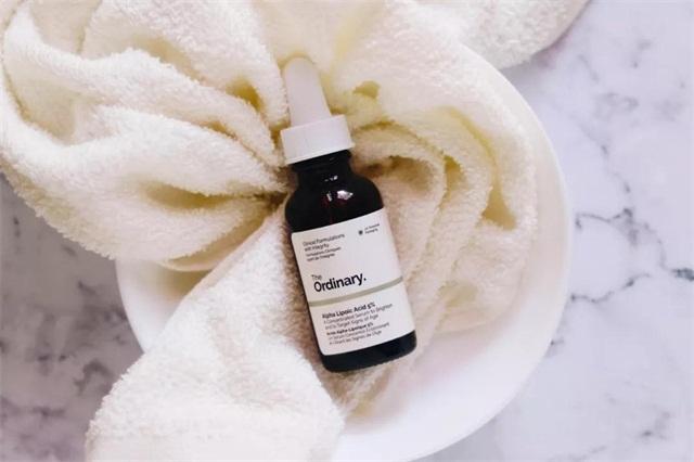 雅诗兰黛护肤品系列测评,雅诗兰黛最值得买的护肤品系列