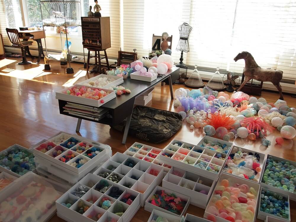 以布料纤维创作出梦幻世界：日本艺术家MarikoKusumoto