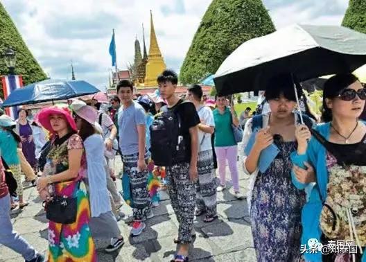 网店美女转行卖彩票，月入2万铢养全家，泰国经济真的不景气？