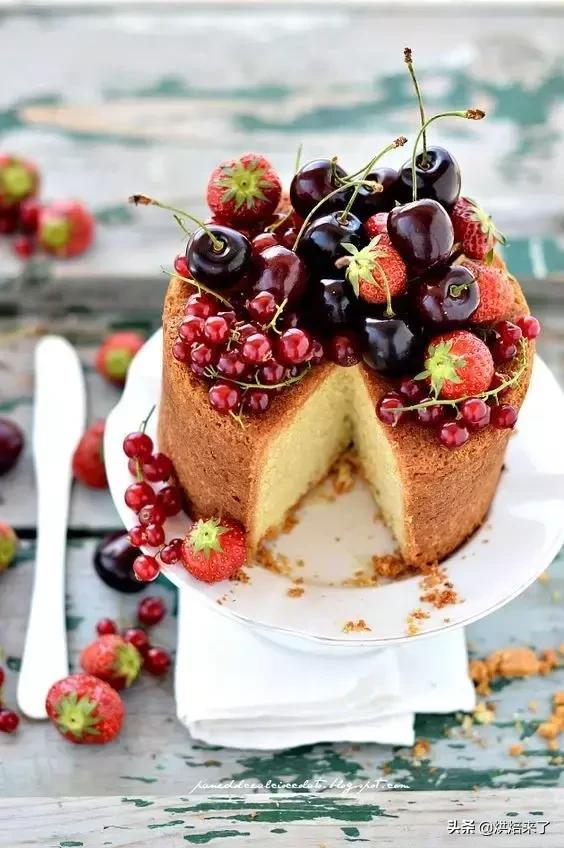 蛋糕刚开始烤开裂怎么解决,蛋糕放着会发霉怎么才能不发霉呢