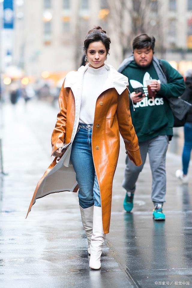 冬天穿小个子黑短靴,冬天穿短靴搭配什么外套好看