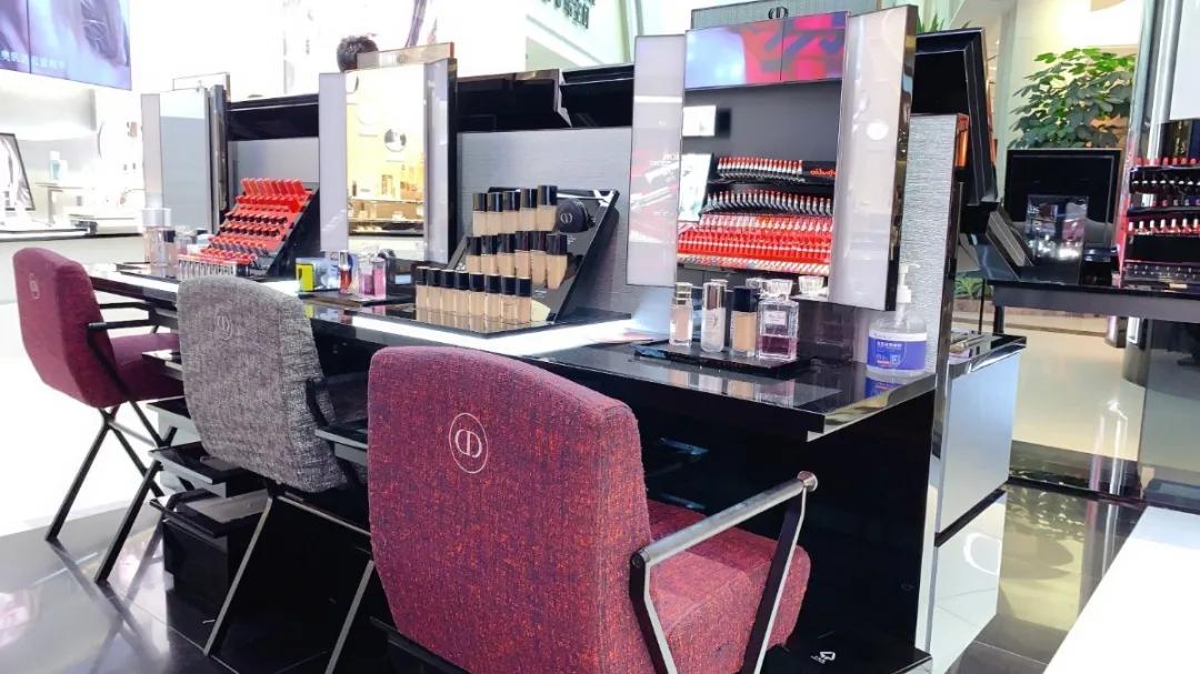 哈尔滨dior专柜远大,dior迪奥官方线上精品店