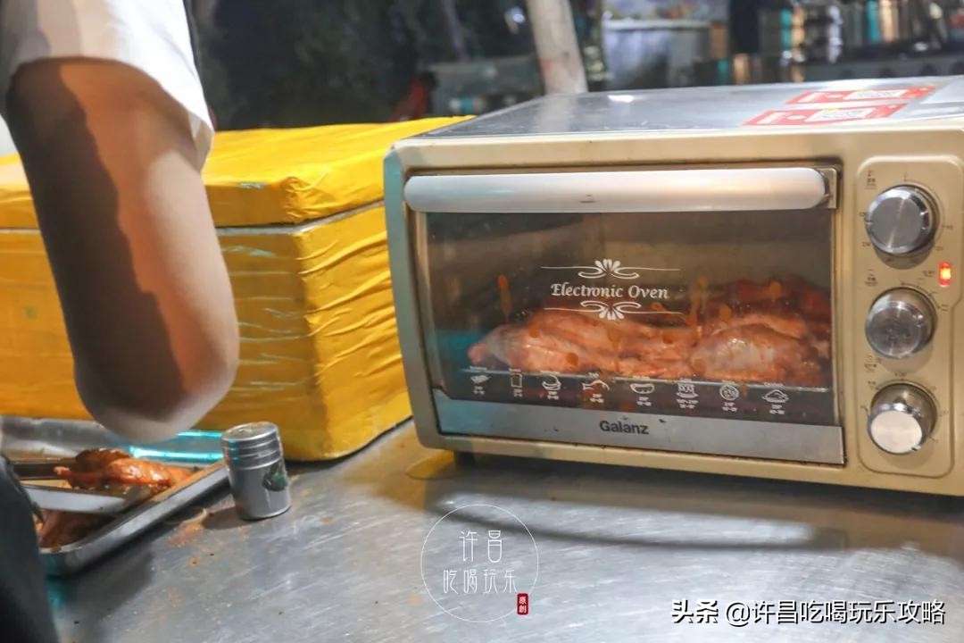 许昌学院南门好停车吗,许昌学院南门附近美食