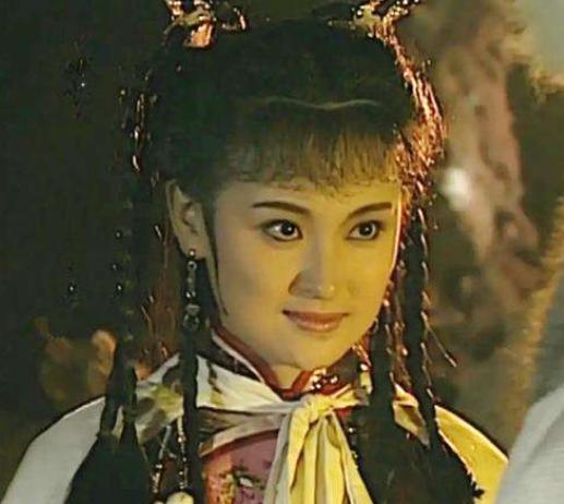 排场这么大、敢抢寿星名导的风头？拒绝与周星驰和解的他有何底气