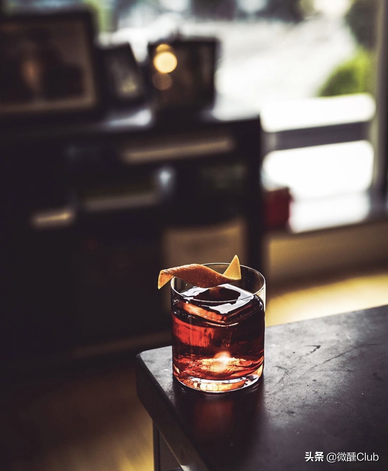 酒吧经营与调酒技术,酒吧调酒师的十大技巧