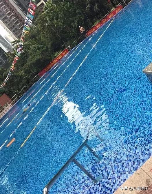 深圳游泳培训班哪家最好,深圳哪里有游泳培训班