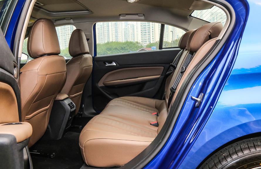 标致408全款10.2贵不贵,标致408全款1万