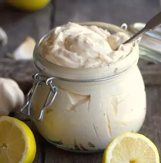 西餐有哪些好吃的酱料做法 (正宗西餐常用酱料做法表格)