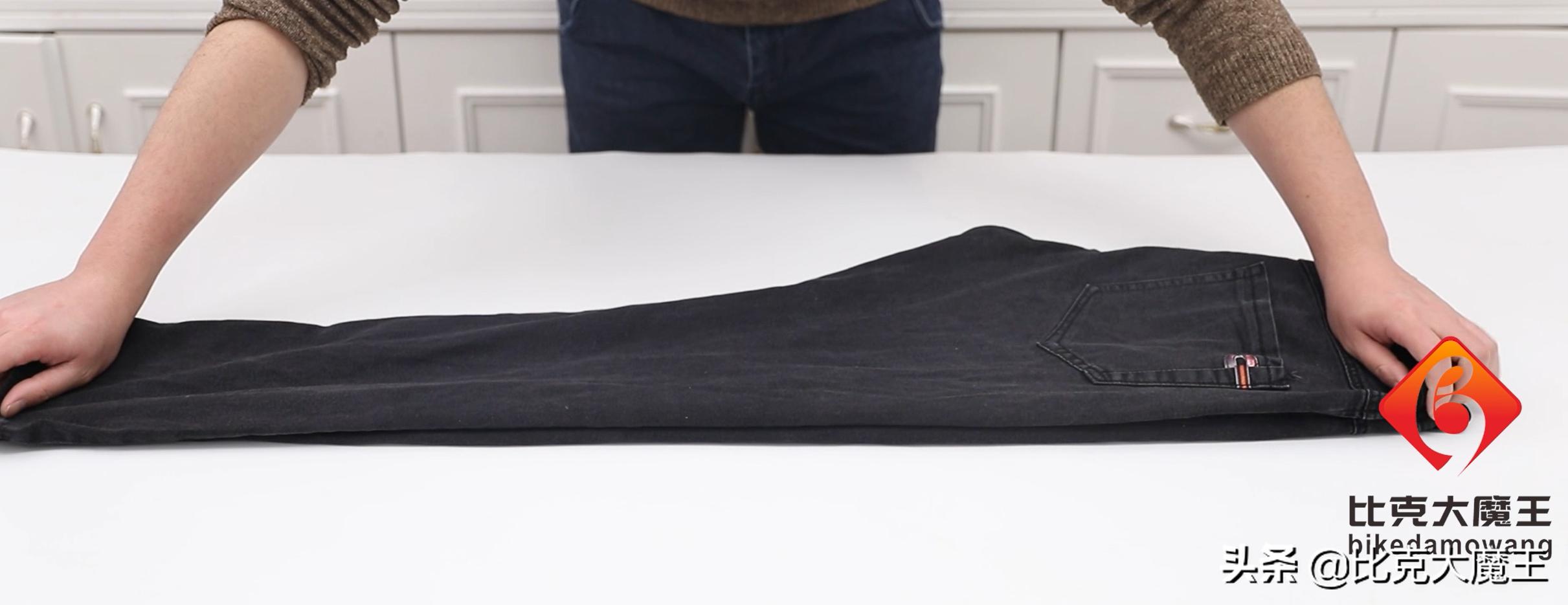 厚衣服怎么叠比较省空间,怎么叠厚衣服省空间行李箱