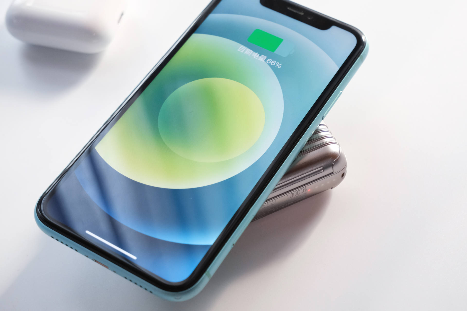 无线充电器三合一充电宝,摩米士无线充电宝测评