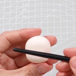 黏土变得特别黏手怎么拯救,黏土太粘手了怎么办