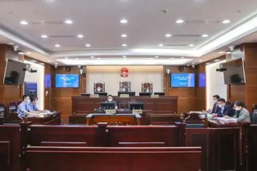 操纵8只股票获利4亿元31人获刑,董事长炒股亏损1.57亿