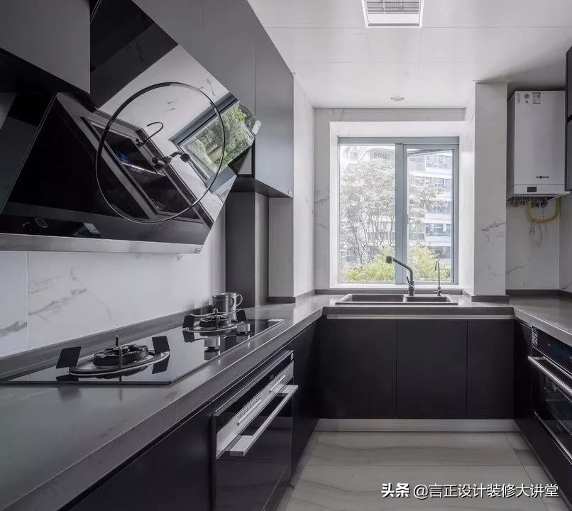 厨房一到夏天就很热怎么解决,重庆厨房太热怎么解决