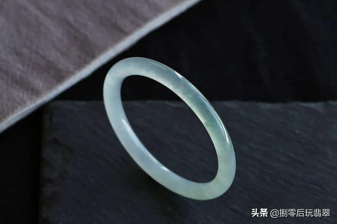 上过蜡的翡翠不能要？​有人拿开水去蜡？不分清这一点伤财又害物