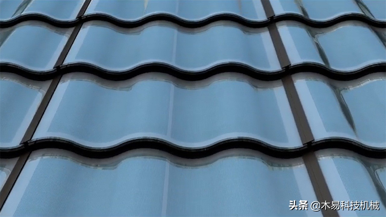 民间大叔曾改进瓦片，能给屋子供电，一年剩下2000元电费