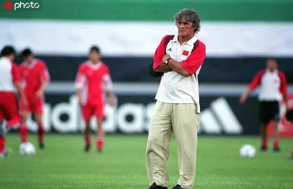 不会唱歌能出道吗,不会唱歌可以成为歌手吗