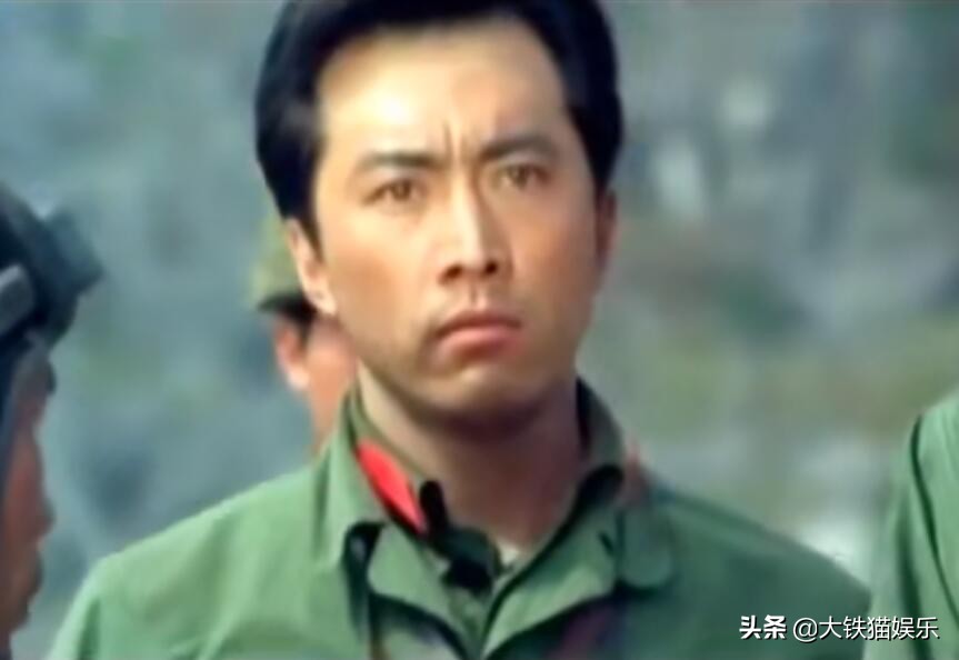 《扫黑风暴》10位大叔年轻旧照曝光，有人俊而不娘，有人长相老成