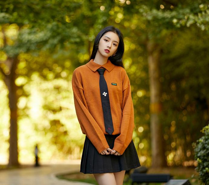 今冬最全毛衣穿搭攻略请收好,这个冬天条纹毛衣如何穿才不显胖