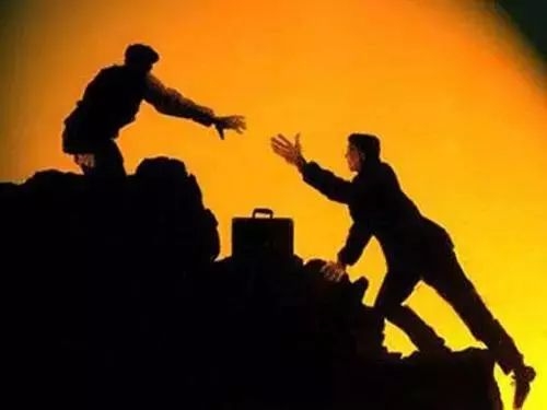 朱砂手串哪些生肖不适合戴,手串戴佛头好还是戴生肖好