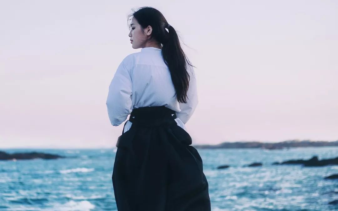 临近高考孩子情绪低落该如何鼓励,快高考了小孩情绪低落怎么办