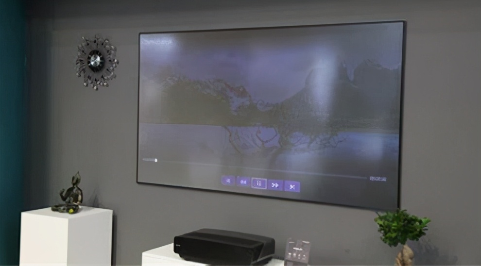 关于激光电视的坑我帮你们踩了，但愿各位不要冲动消费