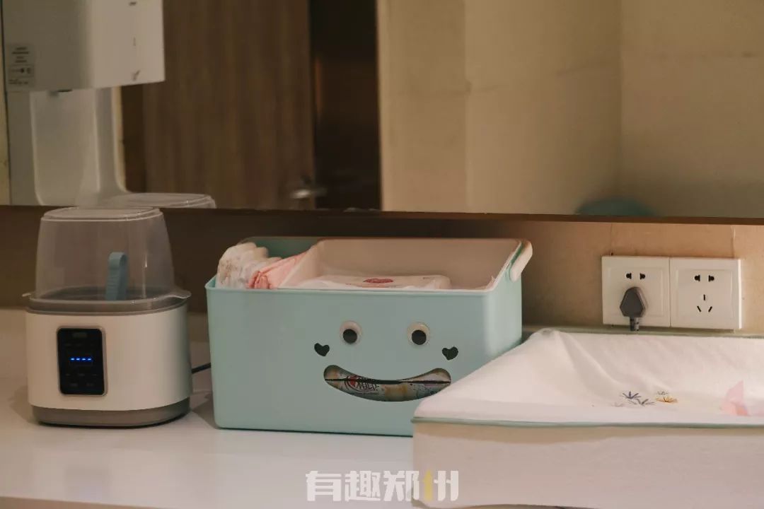 郑州建业凯旋广场开业的第一个周末，亲测：到底好不好逛