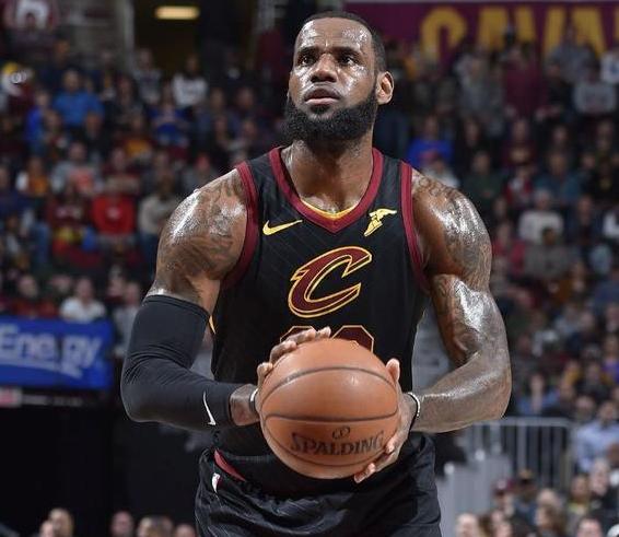 詹姆斯的小腿有多恐怖,詹姆斯肌肉有多逆天