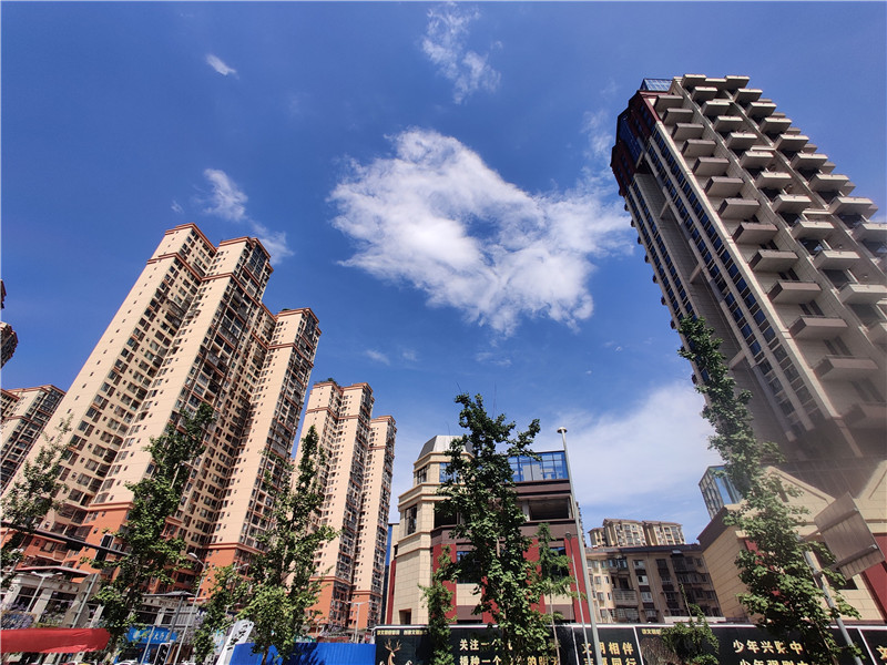 @南充人，平均工资5355元！平均房价7073元!心态崩了