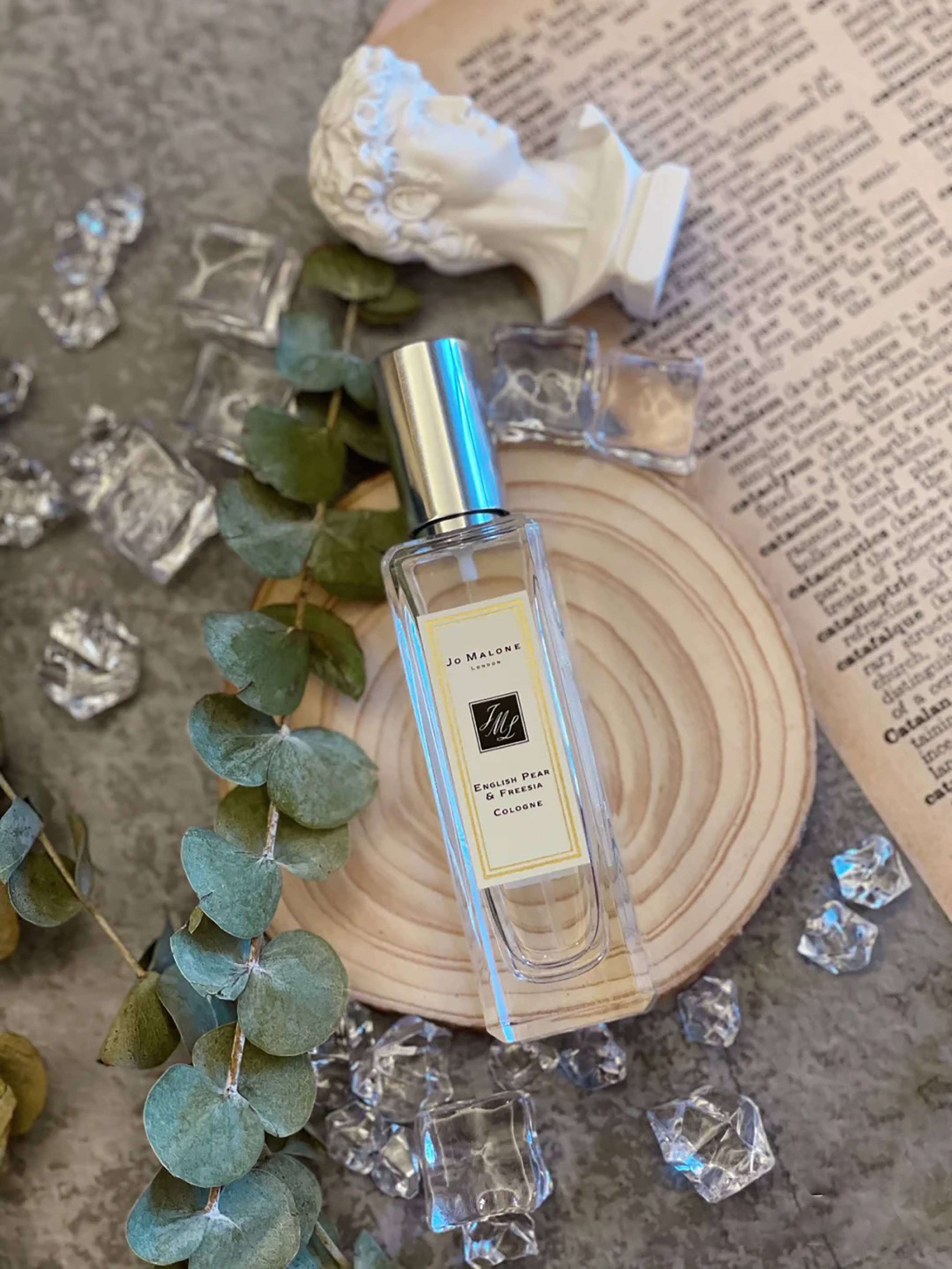 只有“轻熟纯欲”的味道，才能让直男念念不忘