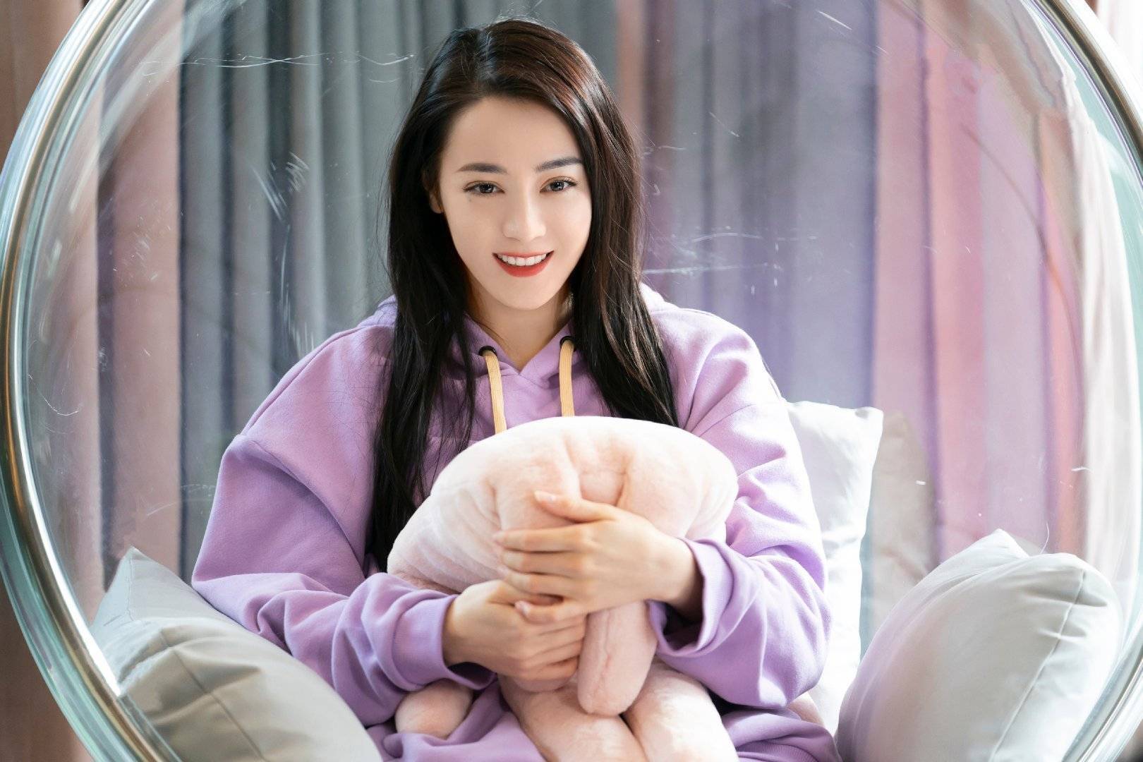 网传刘慈欣《球状闪电》被影视化：赵丽颖演影版，迪丽热巴演剧版