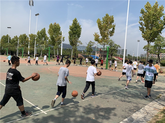 党员教师上党员示范课,开展党员示范课教学活动的形式