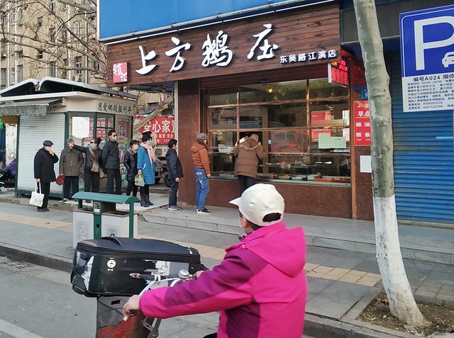 后疫情时期，镇江的这篇盐水鹅文章，真正好味又耐人寻味