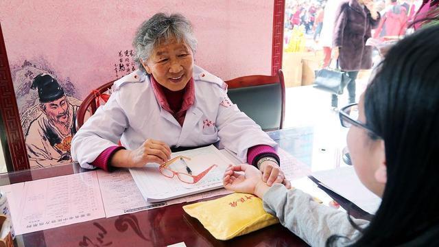 经常吃逍遥丸可以使气色变好吗,女人长期吃逍遥丸真的能淡斑吗