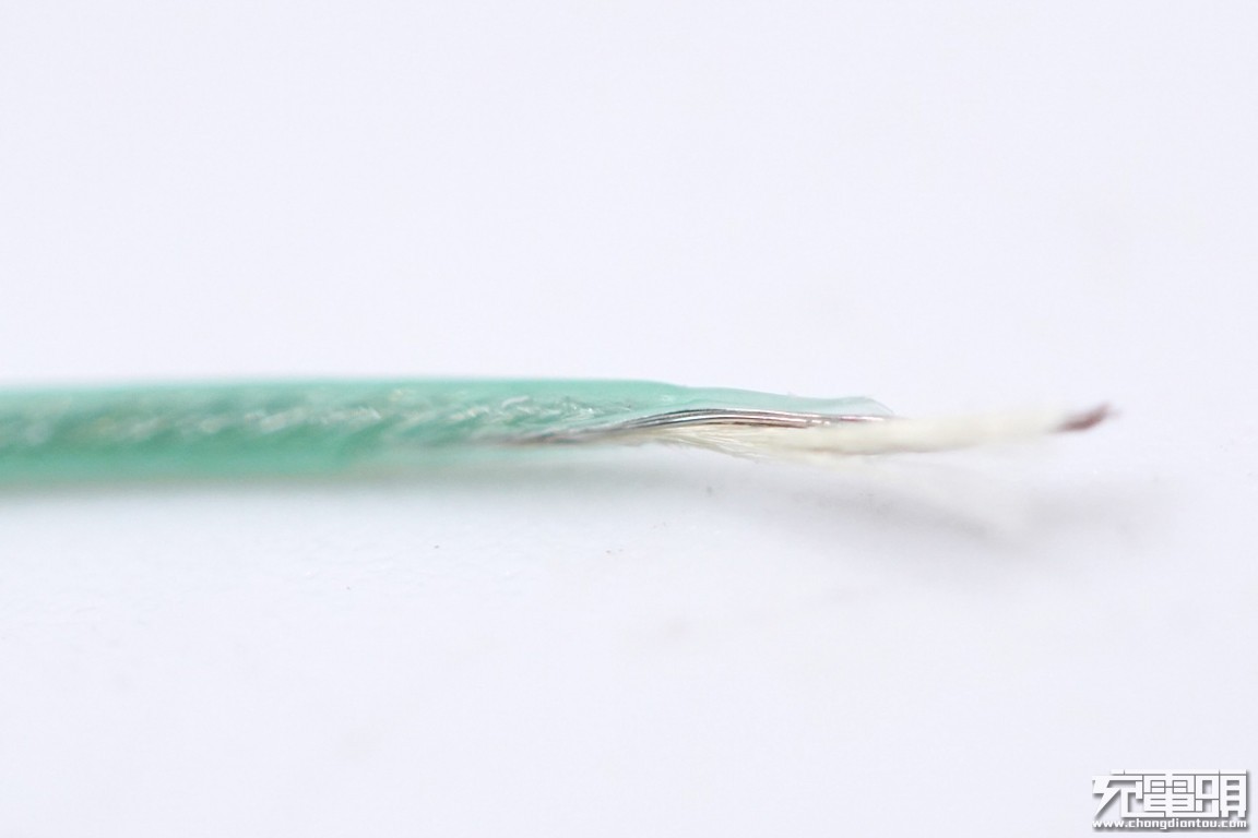 华为usb充电线拆解,华为1.8米充电线拆解