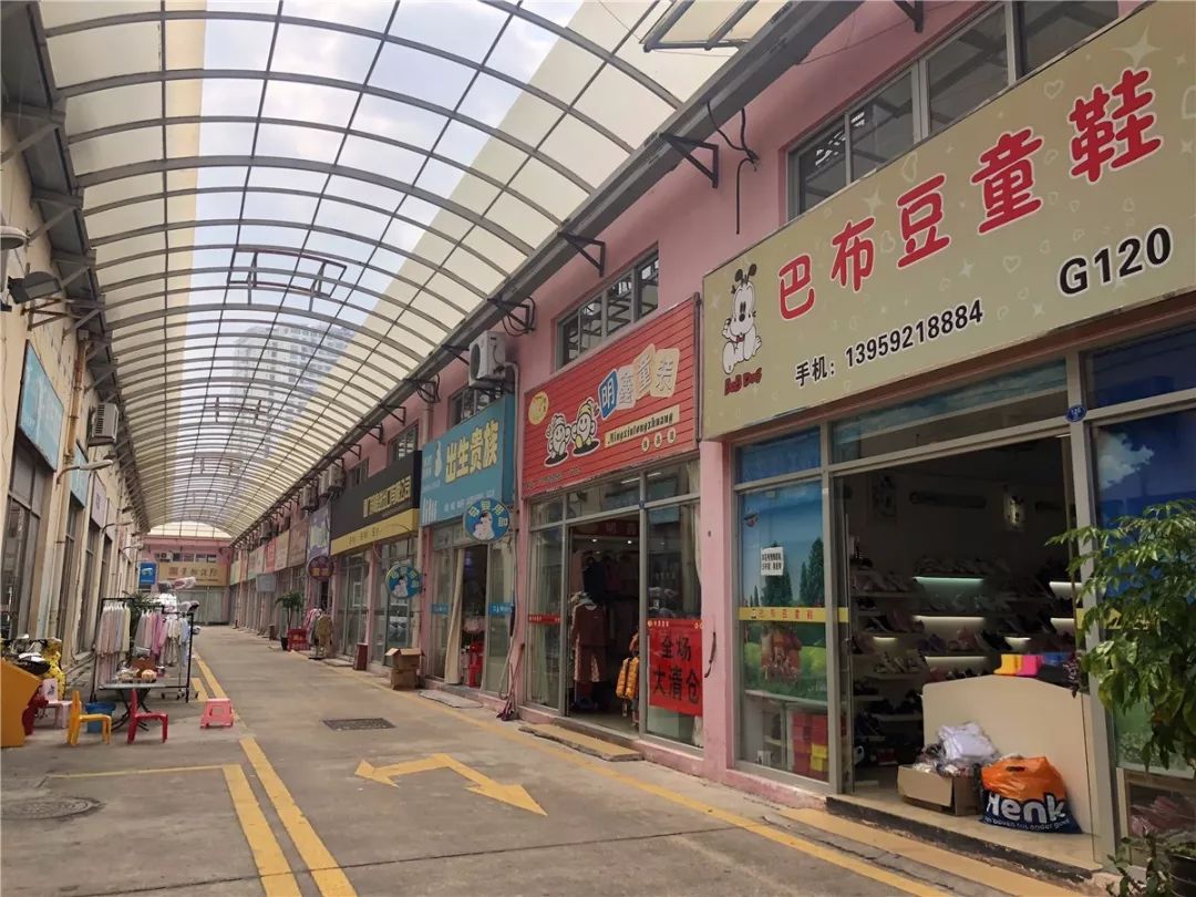 厦门10元店小商品最全批发市场,厦门最大的小商品批发市场在哪里