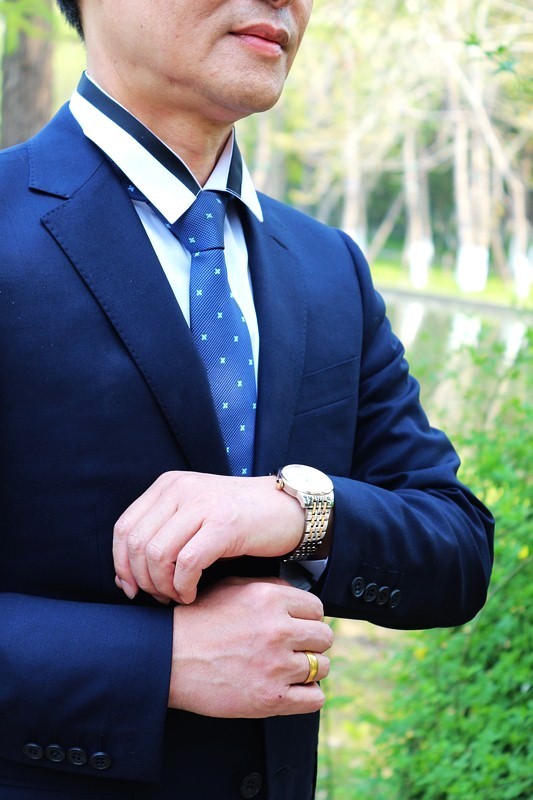 如何穿出儒雅随和富有学识的气质,穿出优雅品质感