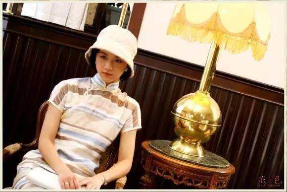 重温张爱玲,重温红色诗词