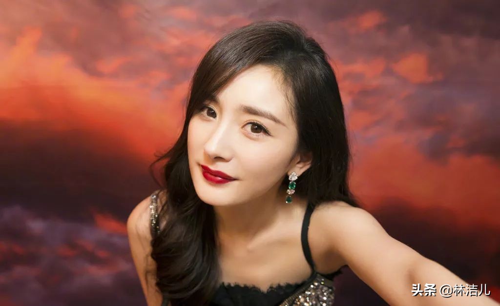 杨幂刘亦菲民国造型惊为天人,杨幂刘亦菲颜值对比