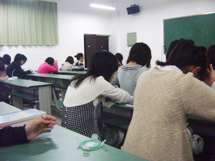 高职院校是不是大学,高职学校可以说是大学吗