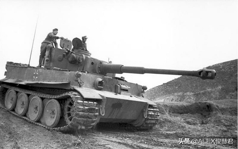 T34算是重型坦克么？其实还真是