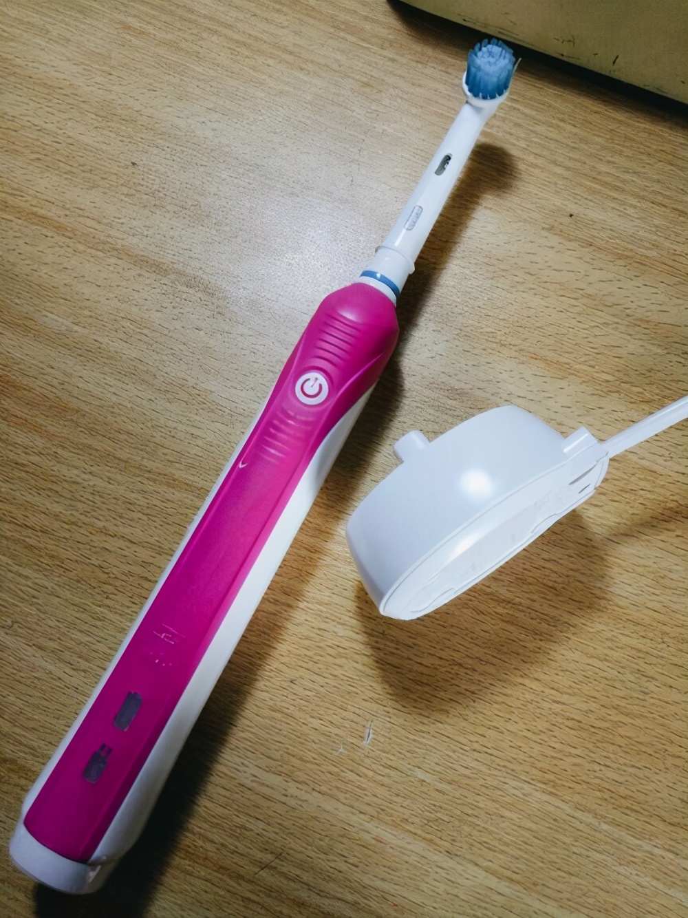 usmile电动牙刷和飞利浦电动牙刷,usmile电动牙刷和小米电动牙刷