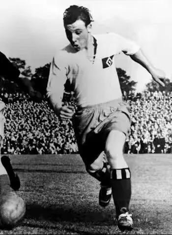 世界杯历史上最伟大的球星,世界杯历史上最伟大的球员