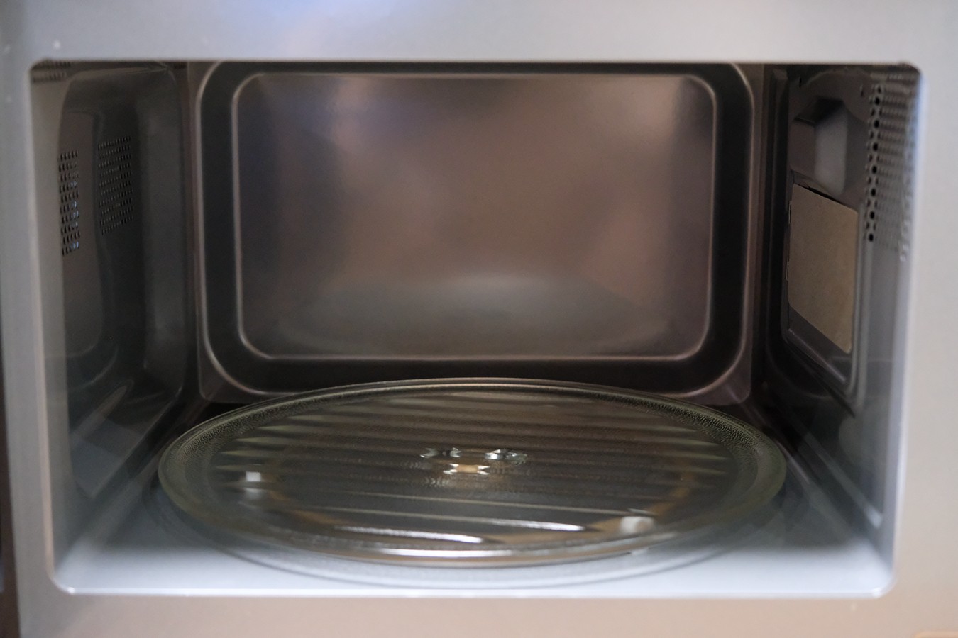 大宇微波炉dywb-y06老款,大宇微波炉和格兰仕微波炉哪个好