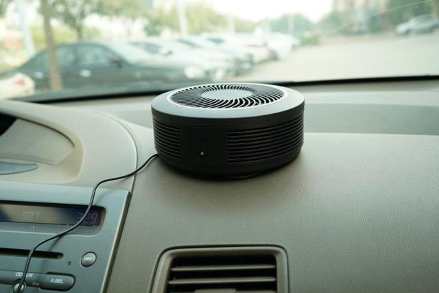 70迈车载净化器视频,70迈空气净化器pro黄灯闪烁