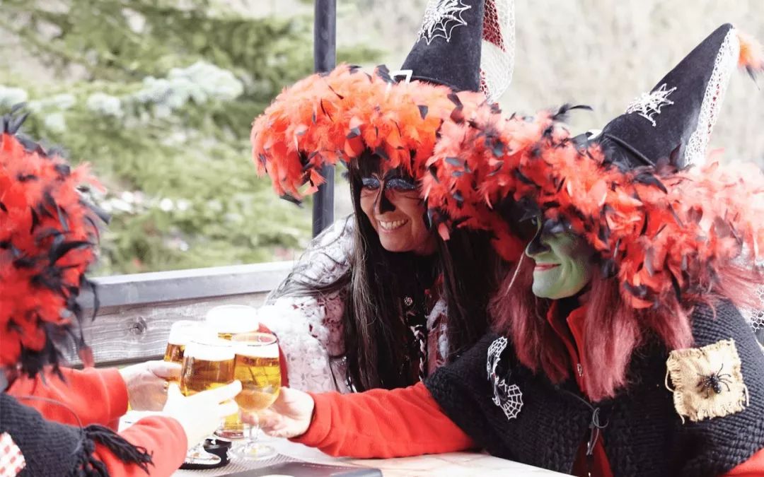 住在童话世界里,住在童话世界里的人