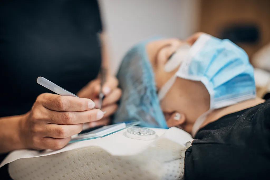 小作坊整容效果,在整容院上班的女人