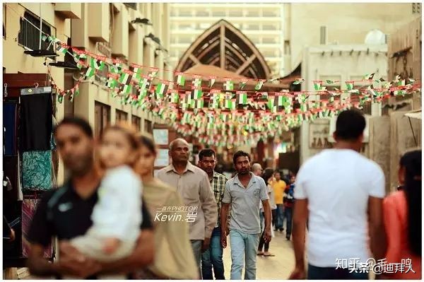 迪拜vs阿布扎比,迪拜vs纽约